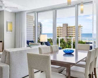 Marriott's Crystal Shores 2br 2ba Villa, Pool View Balcony Dec 6-13 - Marco Island - Comedor