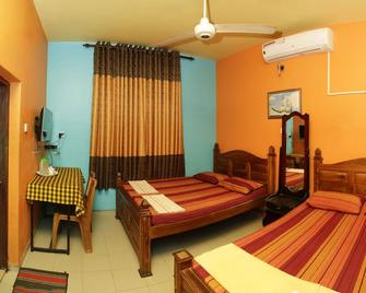 Ranmal Airport Transit Hotel - Seeduwa - Bedroom