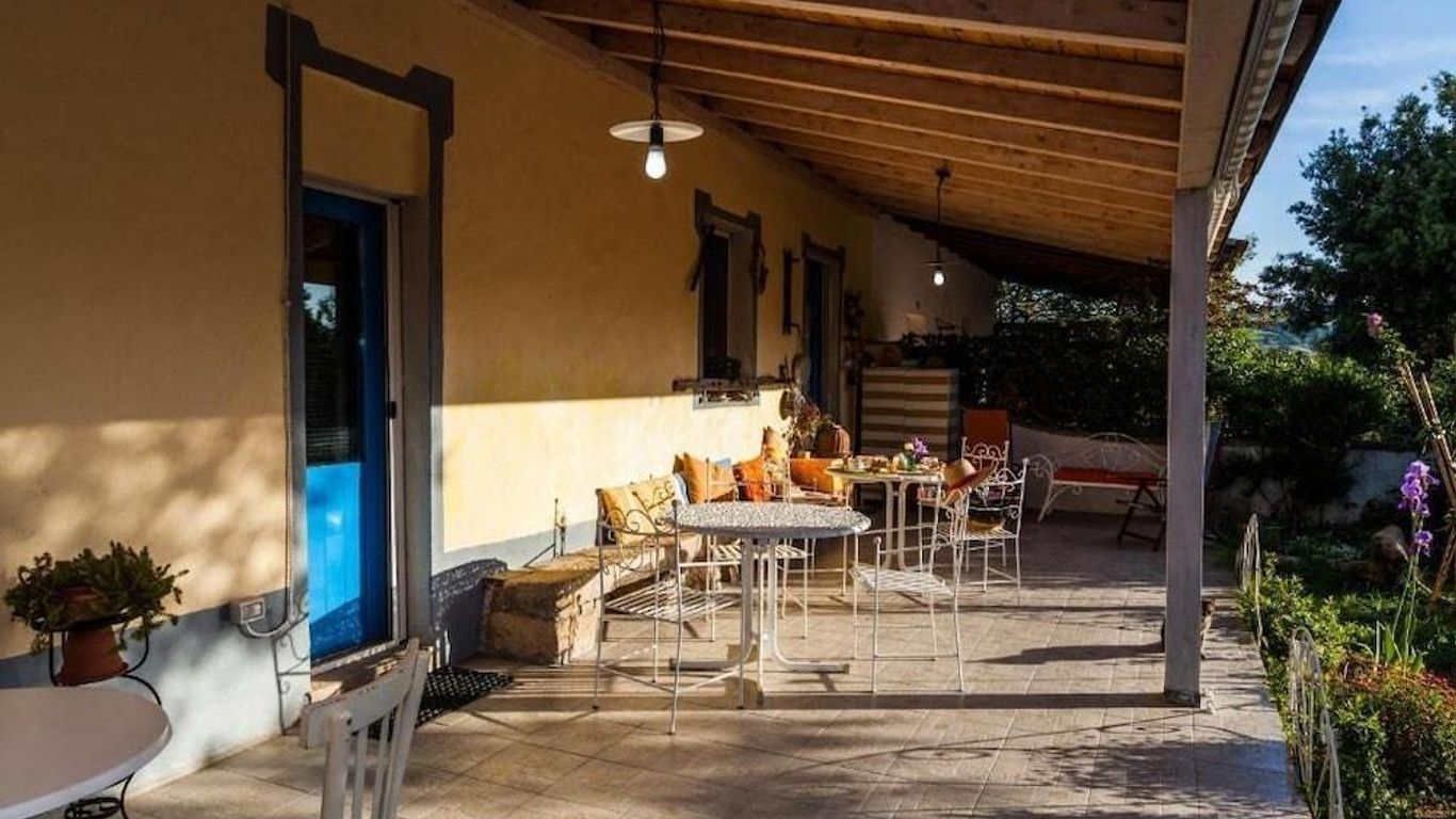 The Old Farm Asfodeli - Adults Only