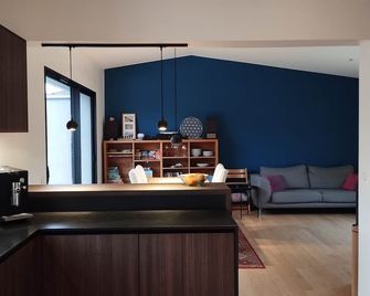 Maison familiale meublée avec jardin - Veigy-Foncenex