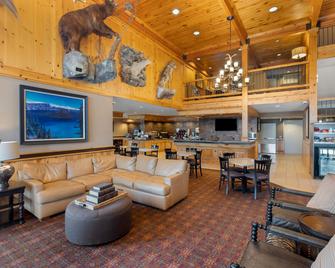 Best Western Plus Olympic Inn - Klamath Falls - Oturma odası