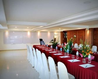 Yew Boutique Hotel - Teluk Intan - Sala de reuniones