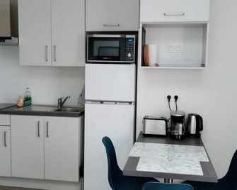 Pretty T2 On The Ground Floor, Independent, Quiet, Refurbished, With Terrace - Hennebont - Cuisine