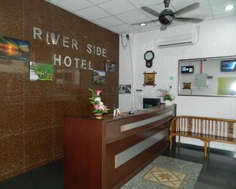 Hotel Riverside - Mersing - Rezeption