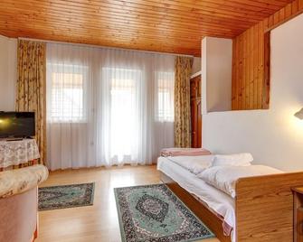 Gyapay Apartman Hévíz - Hévíz - Bedroom
