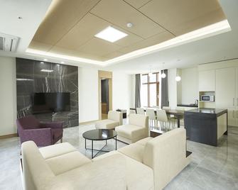 Pyeongchang The White Hotel - Pyeongchang - Lounge
