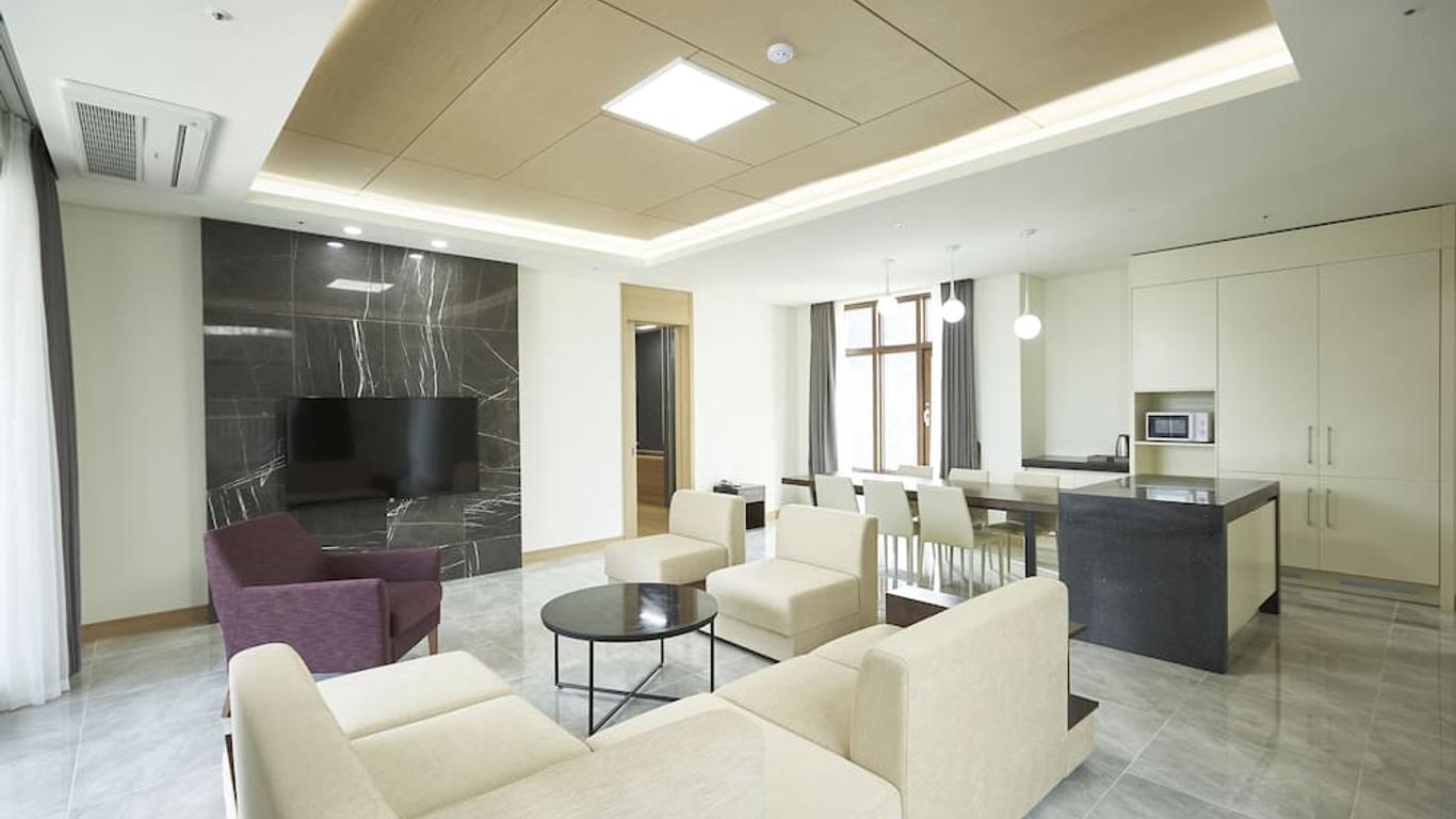 Pyeongchang The White Hotel