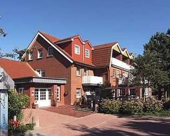 Hotel-Pension Störtebeker - Bensersiel - Gebouw