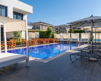 Cunda Garden - Ayvalık - Svømmebasseng
