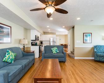 Country Club Villas - Surfside Beach - Living room