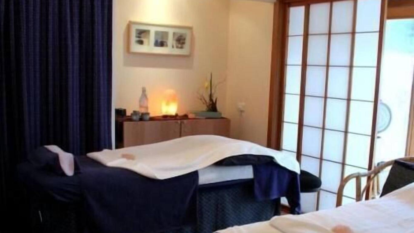 Shizuka Ryokan Japanese Country Spa & Wellness Retreat