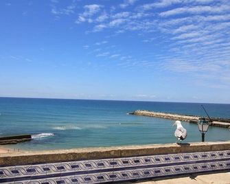 Milvus Guesthouse Ericeira - Praia dos Pescadores - Ericeira - Strand