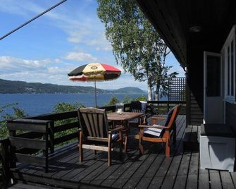 Edvard Munch's sanctuary - quiet, but not so far from Oslo - Vestby - Balcón