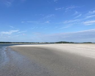 Coastal Cottage on Private Island, overlooking the Essex Great Marsh - Essex - Playa