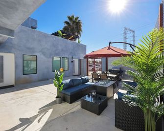 Harborside Suite 10 with Hot Tub and King Bed - San Diego - Patio