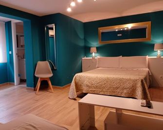 C&H Aravaca Garden - Madrid - Schlafzimmer