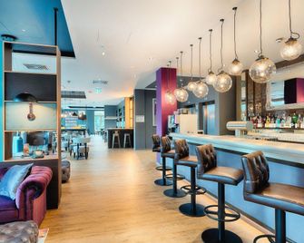 Premier Inn Wiesbaden City Centre - Wiesbaden - Bar