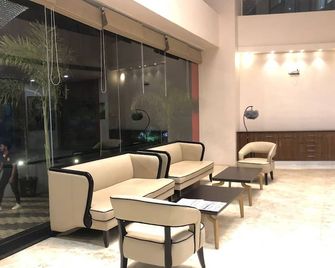 Oasis Suites - Hubli