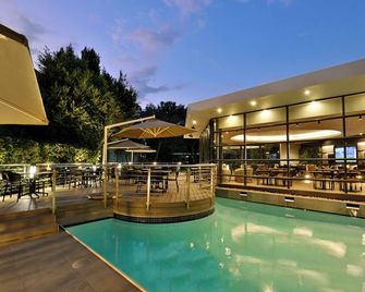 City Lodge Hotel Johannesburg Airport, Barbara Road - Johannesburg - Svømmebasseng