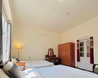 Glenside Villa - Ooty - Bedroom