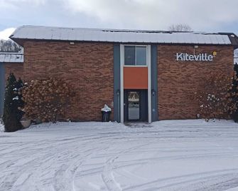 Kiteville Owego - Owego - Gebouw