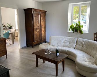 Le Meix - Chaumergy - Wohnzimmer