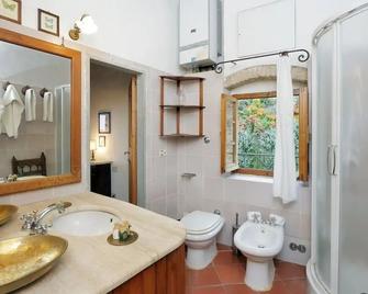 Castello di Bibbione - San Casciano Val Di Pesa - Bathroom