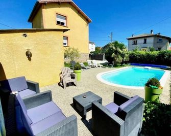 Aux Deux Lots - Sorbiers - Pool
