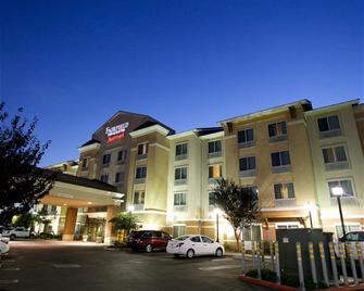 Fairfield Inn & Suites by Marriott Santa Maria - Santa Maria - Building