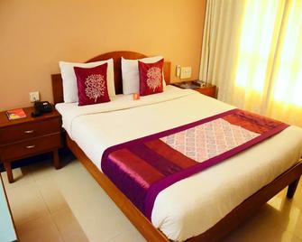 OYO 7293 Basilica Holiday Home - Lonavala - Quarto