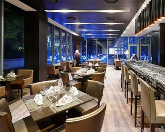 The Suites Hotel Namwon - Namwon - Bar