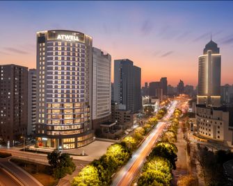 Atwell Suites Hefei City Center By IHG - Hefei - Building