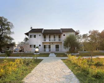 Alykes family resort - Corfú - Edificio