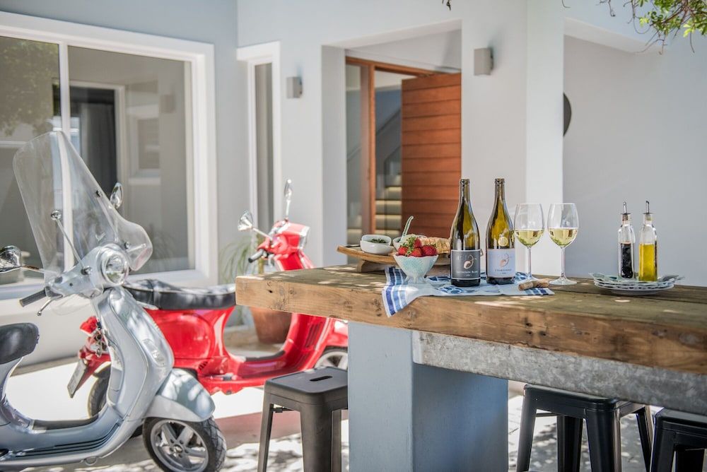 The Whale on Main B&B - הרמאנוס - פטיו