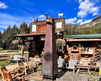 Comfortable Cabin next to Yellowstone National Park - Silver Gate