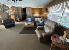 Oregon Coast Vacation Rental by the Sea - Garibaldi - Sala de estar