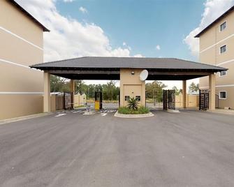 Abusar Apartment - Boksburg - Building