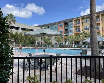 Luxurious Condominium at Millenia - Orlando - Piscine