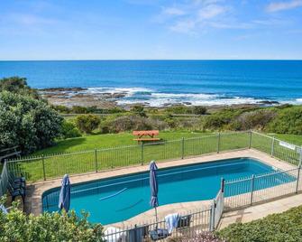 13 Whitecrest Great Ocean Road Resort - Ocean Views - Wongarra - Pool