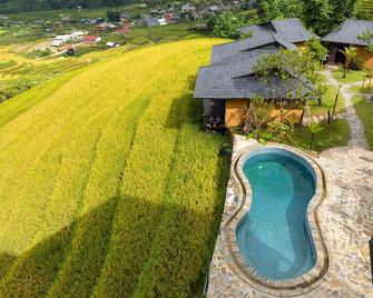 Black Ship Sapa - Lao Cai - Piscina