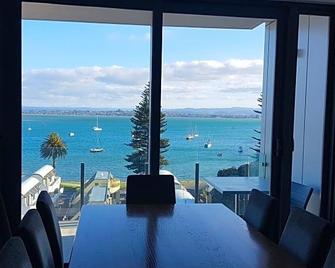 The Pacific Apartments - Tauranga - Balcony