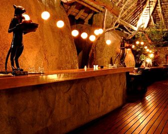 Manyatta Rock Camp - Hectorspruit - Bar