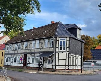 Einzelwohnung im EG mit Terrasse und AC - 오스터부르크 - 건물