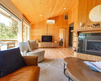 Byrdies Beach House at Crook Point - Gold Beach - Huiskamer