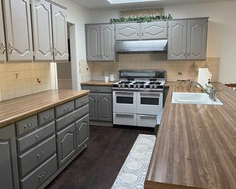 E Bountiful 3Br 2BathbrGreat view good parking close to public transport - Bountiful - Cocina