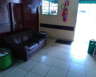 Hotel Regina - Porto Velho - ห้องนั่งเล่น