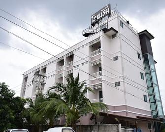 Nonsi Hotel Phitsanulok - Phitsanulok - Edificio