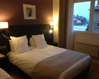 De La Plage - Dinard - Bedroom