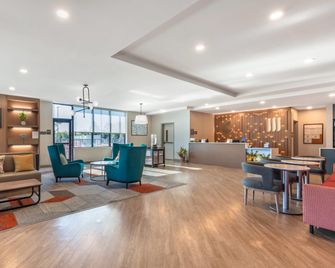 MainStay Suites Fort Myers East I-75 - Tice - Lobby