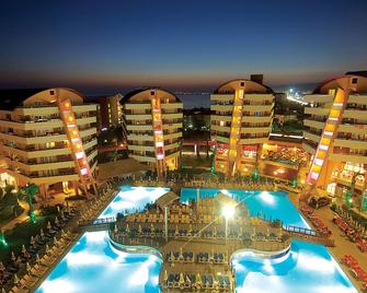 Alaiye Resort & Spa Hotel - Alanya - Pool